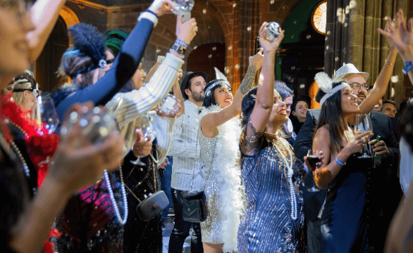 11 Tips to plan an unforgettable office holiday party